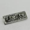 Broche argent de forme rectangulaire et motifs de roses stylisées. – Image 2