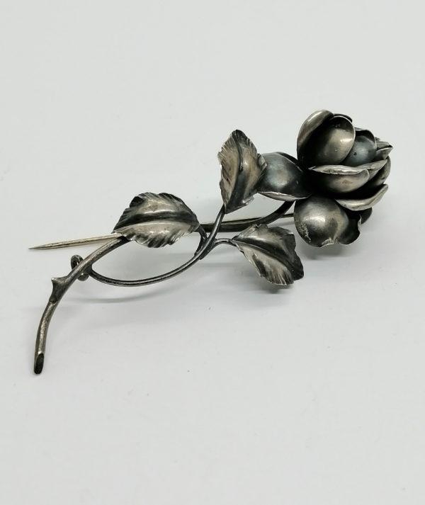 Broche argent, une rose de fabrication Strasbourgeoise, 1900.