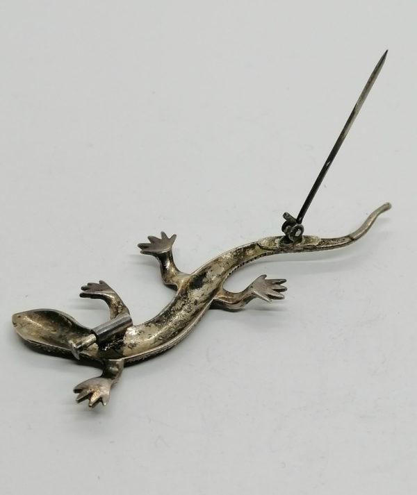 Broche en argent, salamandre pavée de marcasites, vers 1930. – Image 4