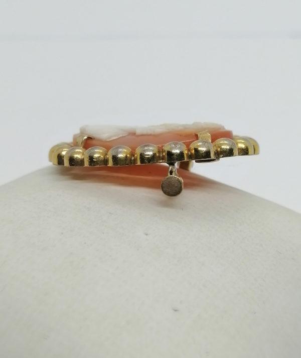 Broche métal plaqué or avec camée coquillage. – Image 2
