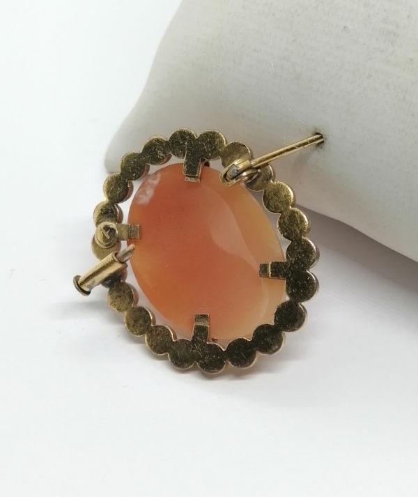 Broche métal plaqué or avec camée coquillage. – Image 3