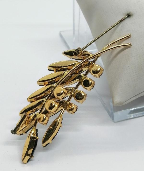 Broche en laiton façon feuille avec pavage de strass. – Image 4
