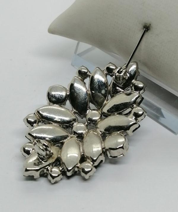 Broche pavage de strass blanc et noir sur métal blanc. – Image 3