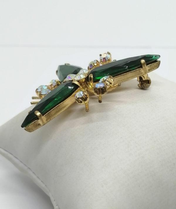 Broche laiton jaune façon fleur, avec trois pétales de couleur verte. – Image 2