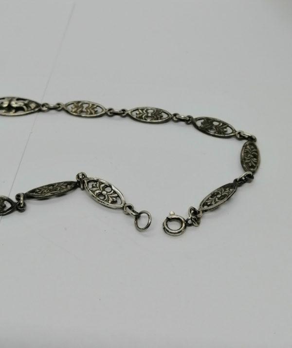Collier argent, motifs floraux, citrine centrale, travail Italien vers 1920. – Image 4