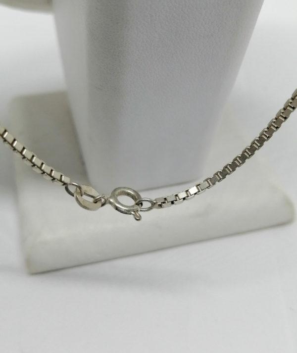 Collier argent, vintage, maille vénitienne, et finition en noeud et pampilles. – Image 4