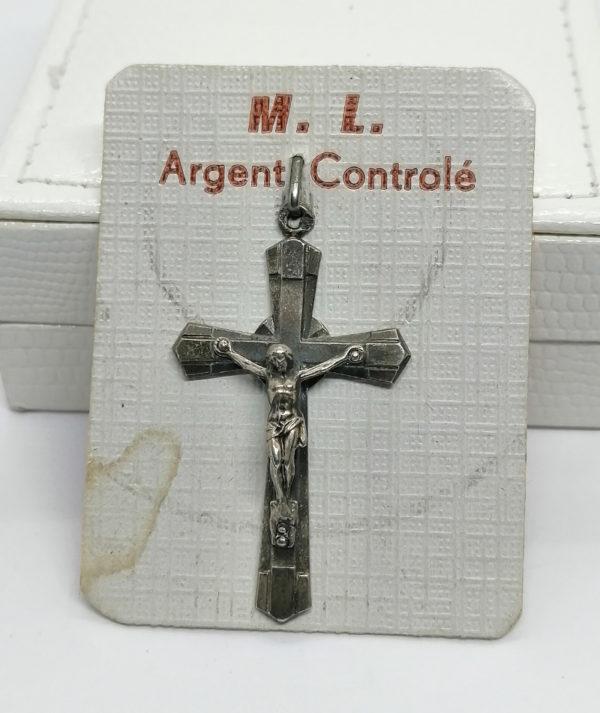 Pendentif argent, croix avec Christ grand modèle.