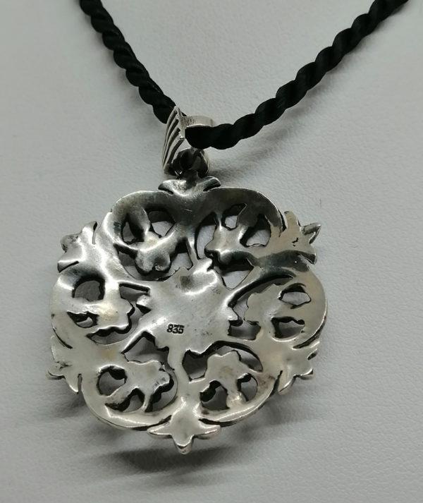 Pendentif argent, ajouré, et motifs de fleurs, Art Nouveau. – Image 3