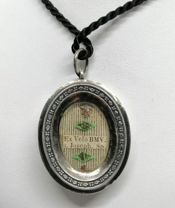 Pendentif argent, reliquaire de Saint Joseph, vers 1900. – Image 3