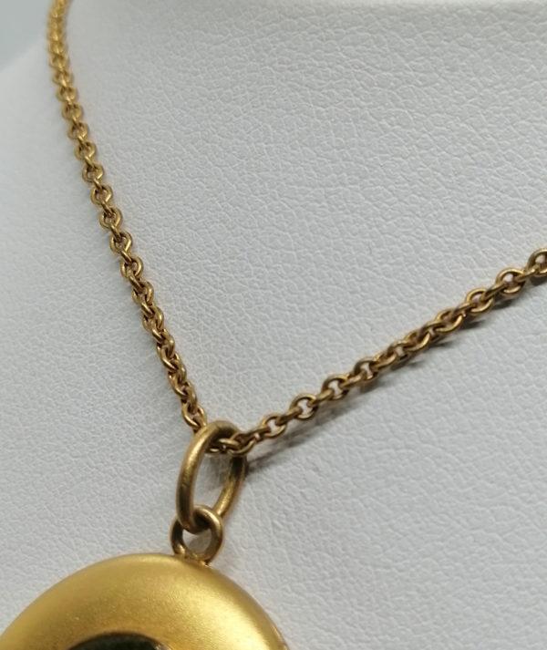Pendentif, porte-photo en plaqué or et sa chaîne. – Image 3