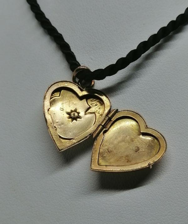 Pendentif, porte-photo de forme coeur, en plaqué or rosé. – Image 4