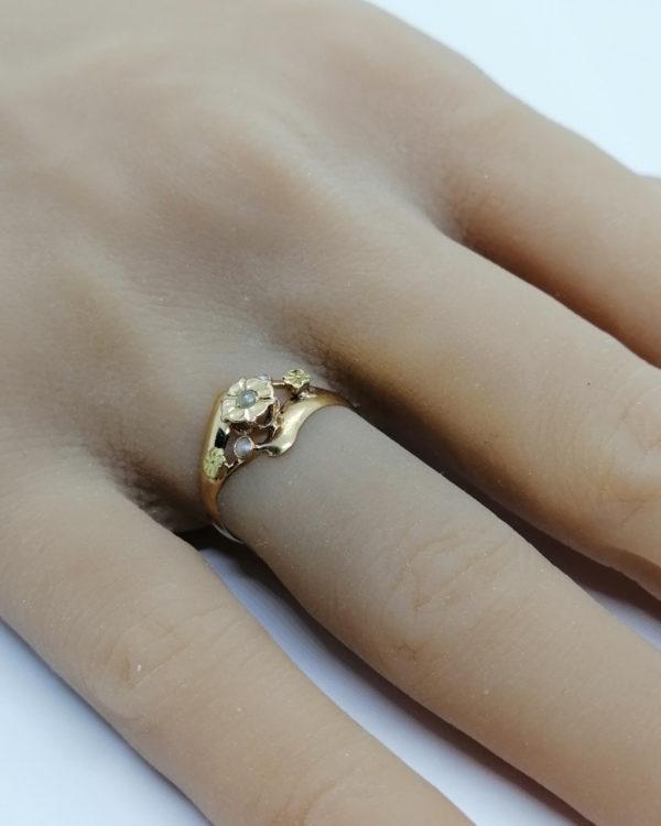 Bague en or rose et vert, fleurette avec perles fine, Art Nouveau. – Image 4