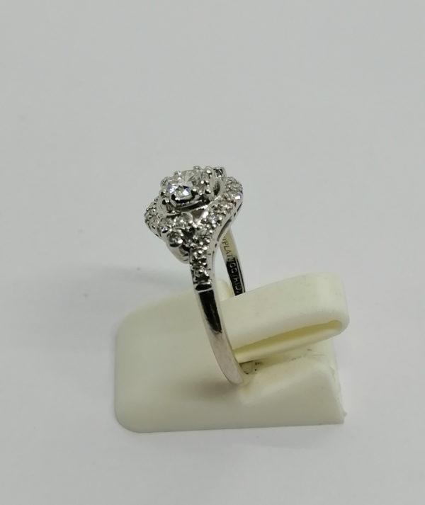 Bague en platine, avec diamant de qualité, monture 1950 environ. – Image 2