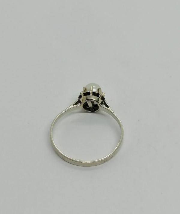 Bague en or gris avec perle de culture. – Image 3