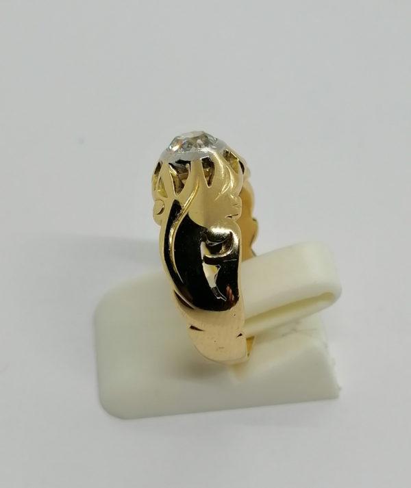 Bague en or, petit jonc, monture végétale avec diamant, Art Nouveau. – Image 2