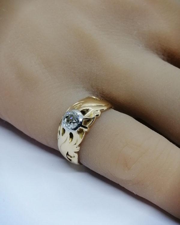 Bague en or, petit jonc, monture végétale avec diamant, Art Nouveau. – Image 4