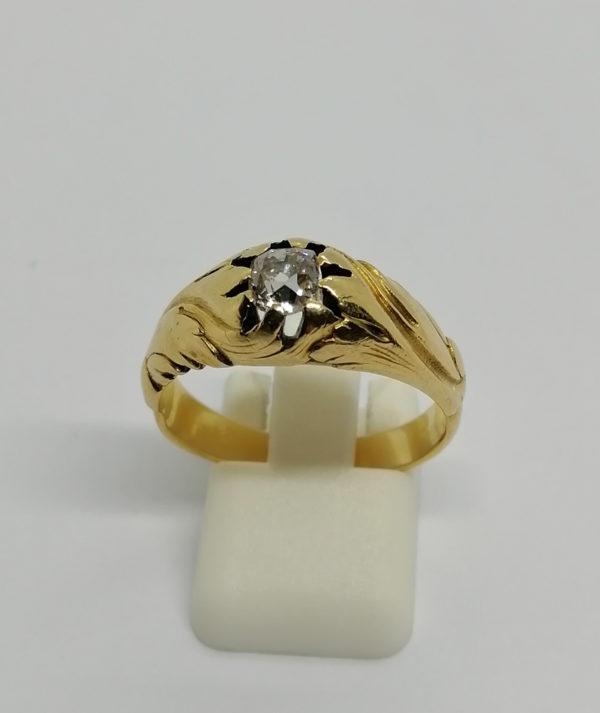 Bague en or, chevalière monture feuillagée, diamant, Art Nouveau, 1900.
