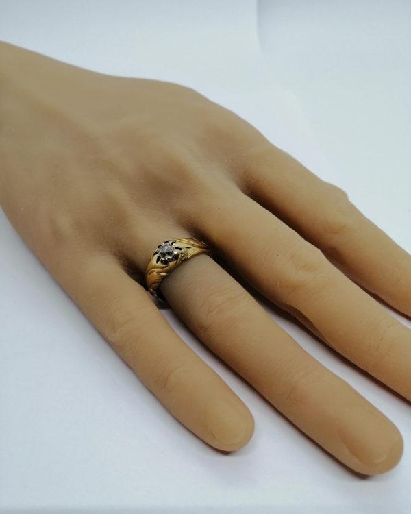 Bague en or, chevalière monture feuillagée, diamant, Art Nouveau, 1900. – Image 5