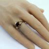 Bague en or rose, monture originale avec grenat à facettes, 1940-60. – Image 5