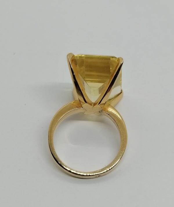 Bague en or avec grosse citrine naturelle, monture 1950-60. – Image 3