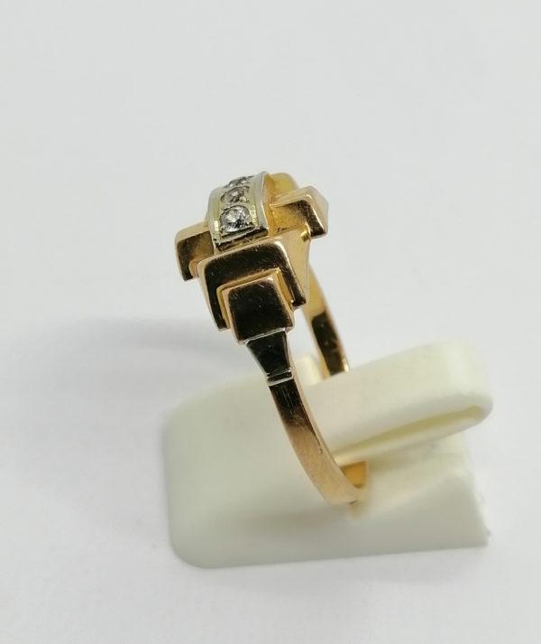 Bague en or bicolore, modèle Art Déco, avec saphir blanc, 1925. – Image 2