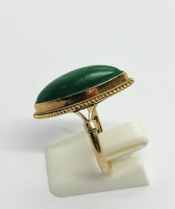 Bague en or, navette cabochon de malachite, 1920. – Image 2