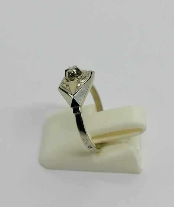 Bague en or gris, petite modèle art déco, avec diamant, 1930. – Image 2