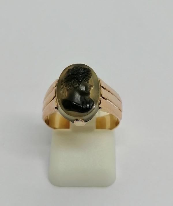 Bague en or rose, avec camé agate, fin 19ième siècle.