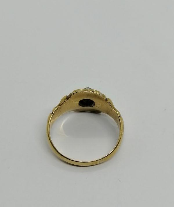 Bague en or, petite chevalière en émail noir et diamant, 1880. – Image 3