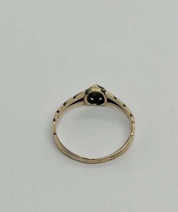 Bague en or, monture ouvragée et rose de diamants, 1860. – Image 3