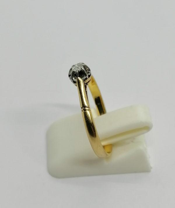 Bague en or, sertie platine, tout petit solitaire diamant, 1920. – Image 2