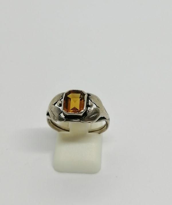 Bague argent, feuillage stylisé et citrine ambré.