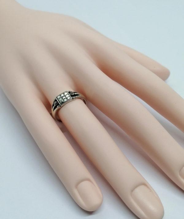 Bague argent, façon damier de marcasites, époque 1925-30, Art Déco. – Image 4