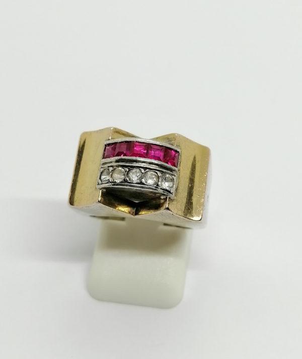Bague argent/or, modèle avec pierres blanches et rubis de synthèse, Français Art Déco.
