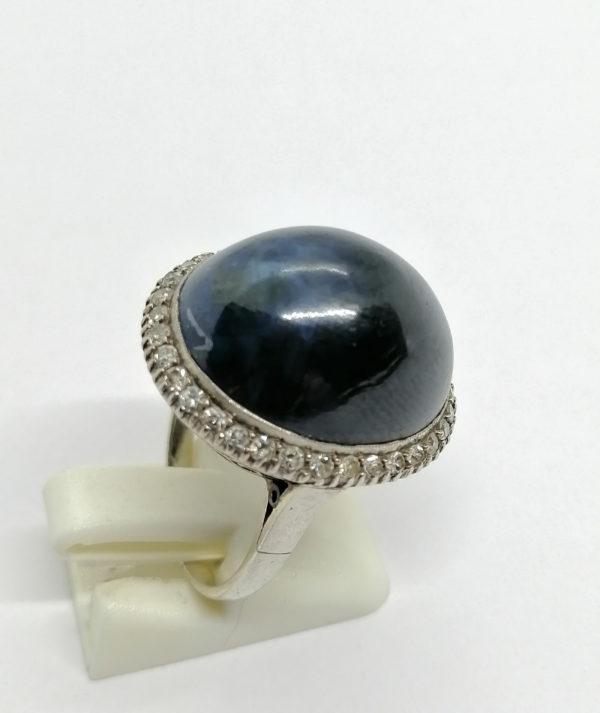 Bague argent, énorme cabochon de racine de saphir, diamants, vers 1920. – Image 2