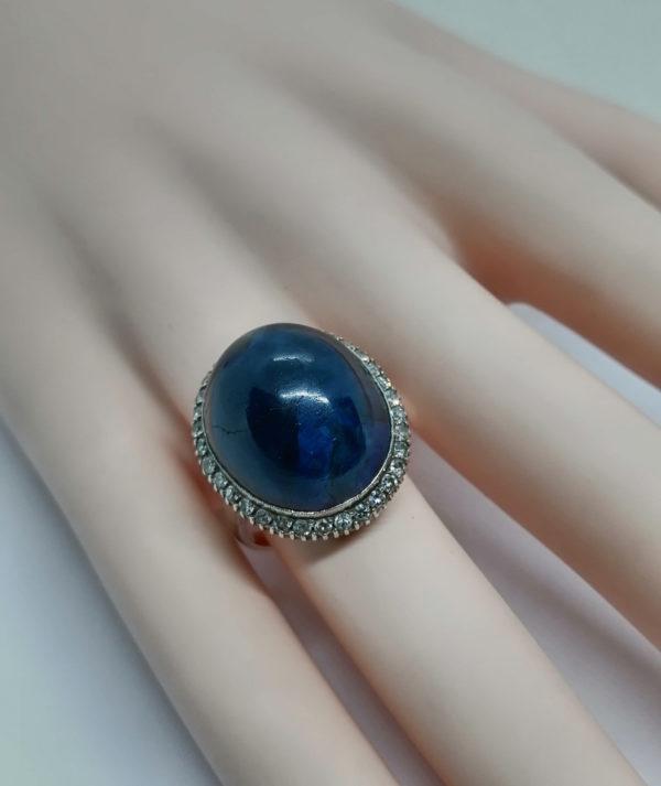 Bague argent, énorme cabochon de racine de saphir, diamants, vers 1920. – Image 6