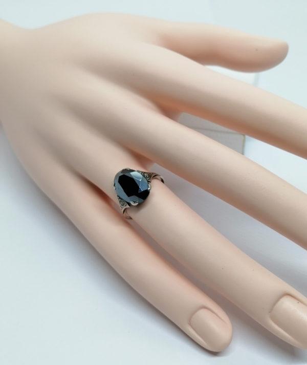 Bague argent, hématite à facettes ovale et marcasites, Art Déco. – Image 4