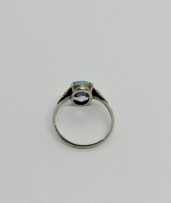 Bague argent, pierre bleu de synthèse et travail de monture. – Image 3