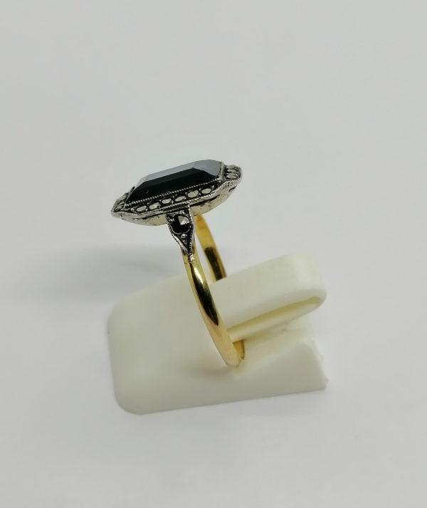 Bague argent et or, forme octogonale, pavage marcasites et pierre bleu de synthèse, Français Art Déco. – Image 2