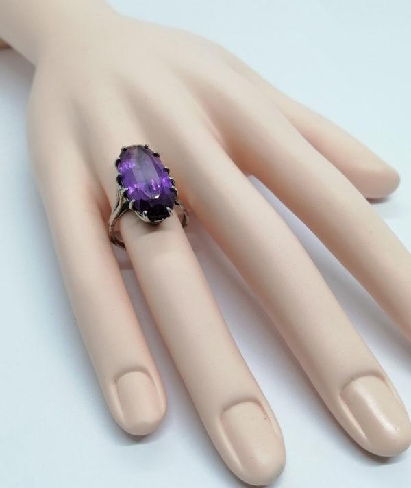 Bague argent, sur chaton un sertie griffes d'une améthyste de synthèse. – Image 4