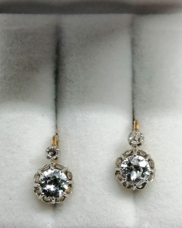 Boucles d'oreilles en or, sertie d'importants diamants, 1900. – Image 4