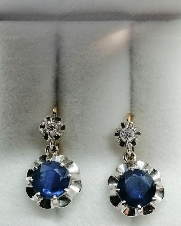 Boucles d'oreilles en or, sertie d'importants saphirs, et petits diamants, 1925-30. – Image 5