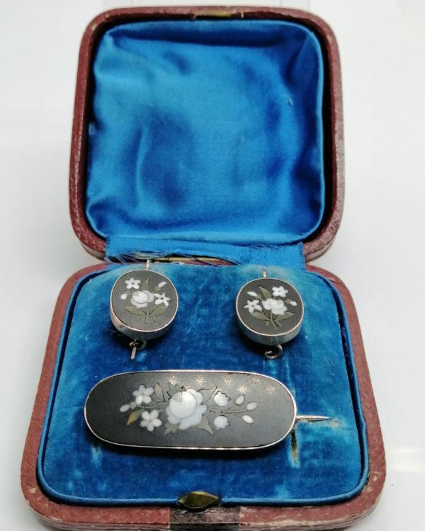 Demi-parure en alliage d'or, micro-mosaique de pierre dure, vers 1880. – Image 3