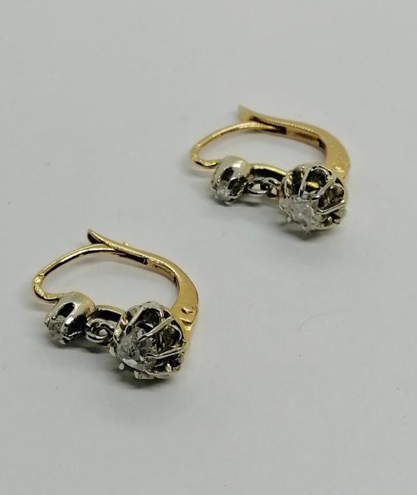 Boucles d'oreilles en or bicolore, sertie de roses de diamants, 1900.