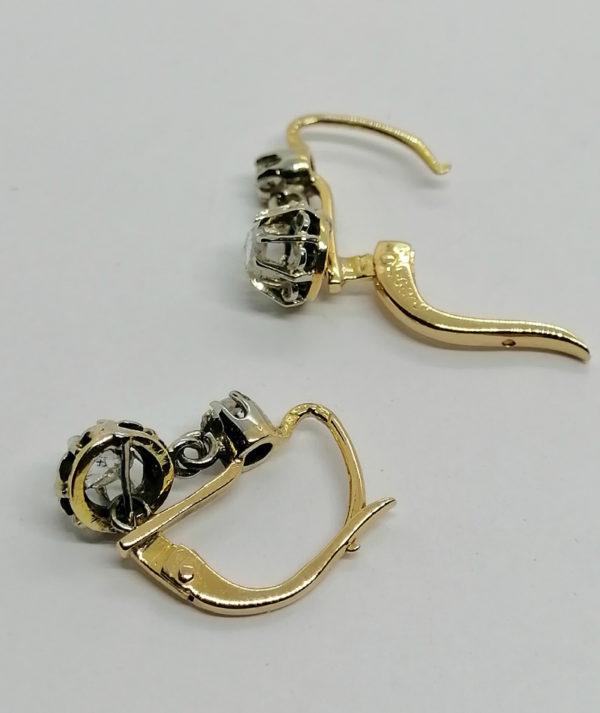 Boucles d'oreilles en or bicolore, sertie de roses de diamants, 1900. – Image 2