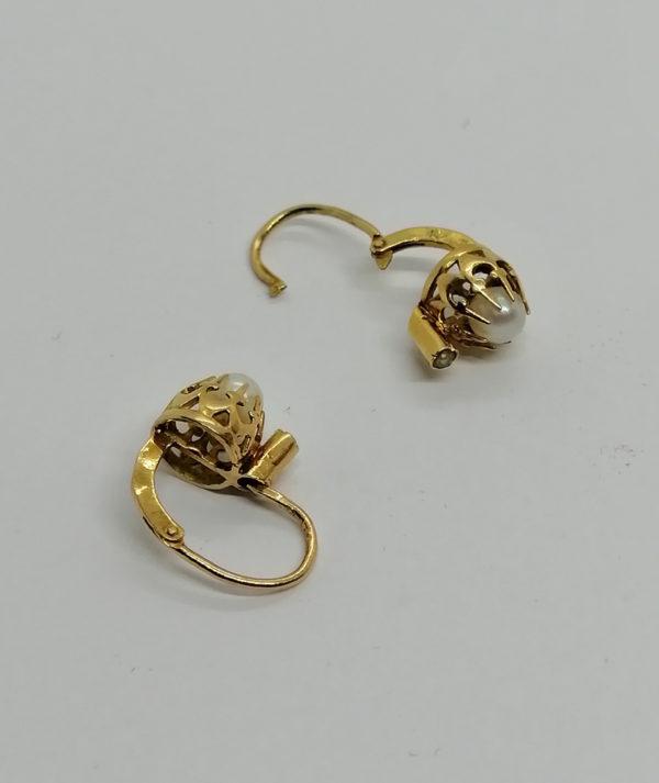 Boucles d'oreilles en or, sertie couronne de perle de culture, 1925-30. – Image 2