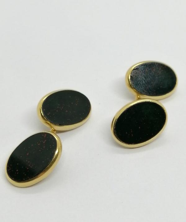 Boutons de manchettes en or, et jaspe sanguin, 1930.