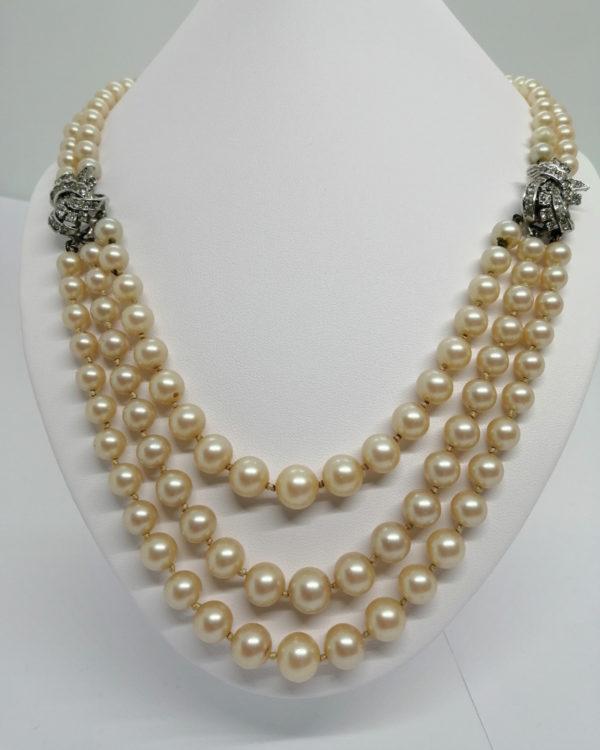 Collier deux et trois rangs de perles, et motif pavage de strass. – Image 2