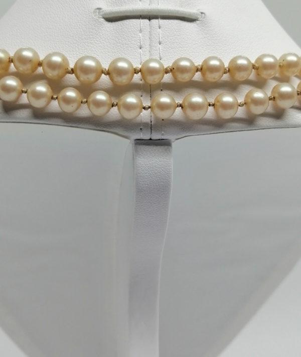 Collier deux et trois rangs de perles, et motif pavage de strass. – Image 5