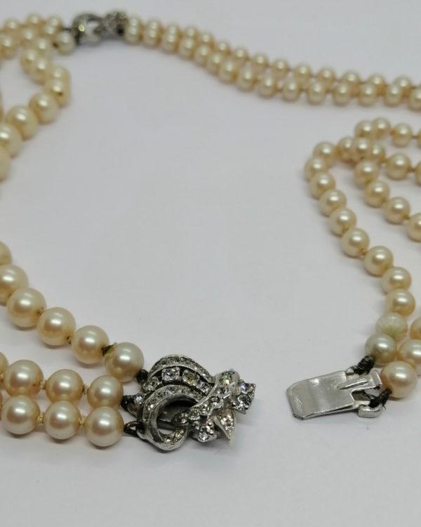 Collier deux et trois rangs de perles, et motif pavage de strass. – Image 6